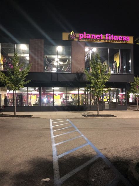 planet fitness broadway brooklyn|planet fitness brooklyn canarsie.